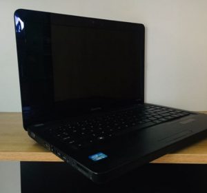 Laptop Conpaq CQ42